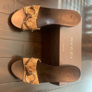 Original GG Cellarius soft beige-ebony /cocoa Gucci clogs.